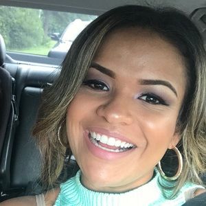 Meet your Posher, Janira